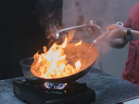 A Beginner's Guide to Cooking with a Magic Wok